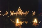 Parlament von BC bei Nacht